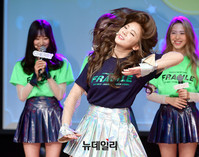 [포토] 댄스선보이는 신인걸그룹 굿데이 비바