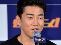 [포토] 영화 '범죄도시'서 파격 변신한 윤계상