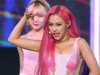 [포토] 섹시한 무대 선보이는 '미소'