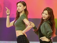 [포토] 쇼챔 위키미키, 걸크러쉬 매력