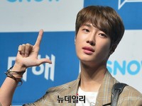 [포토] 아이즈 지후, 실력-외모 다 갖춘 리더