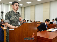 [포토] 北핵실험 관련 현안보고하는 장경수 육군소장