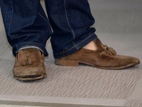 [포토] 락커 전인권의 찢어진 신발