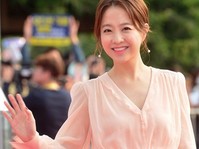 [포토] 박보영, 반가운 손인사