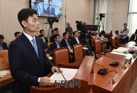 [포토] 발언하는 박성진 중소벤처기업부 장관 후보자