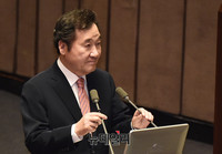 [포토] 질문에 답변하는 이낙연 국무총리