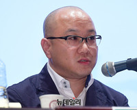 [포토] 신고리원전 공사중단, 주제발표하는 장다울 캠페이너