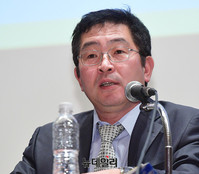 [포토] 주제발표하는 한병섭 원자력안전연구소장