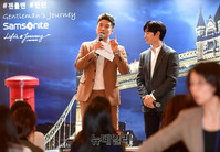 [포토] 오픈기념행사 사회 맡은 개그맨 송병철