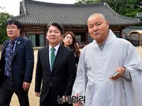 [포토] 동화사 둘러보는 안철수