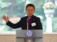 [포토] 이승만전집 발간위원장 맡은 이규학 목사