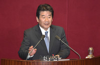 [포토] 발언하는 강석호 신임 국회 정보위원장