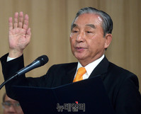 [포토] 교문위 국감, 선서하는 김문기 전 상지대 총장