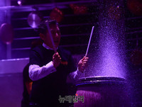 [포토] 오랜만에 '난타' 무대 선 배우 김원해