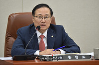 [포토] 한국장애인고용공단 이사장 질책하는 홍영표 환노위원장