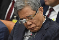 [포토] 눈감은 함승희 강원랜드 사장