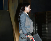 [포토] 전시회 나들이 나온 가수 보아