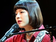 [영상] 타이틀곡 '혼술' 라이브 무대 선보이는 주니엘