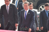 [포토] 시정연설 위해 입장하는 문재인 대통령