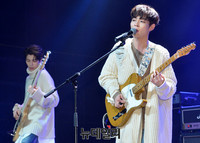 [포토] 달콤한 무대 선보이는 '더로즈'