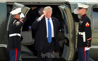 [포토] 캠프 험프리에 도착한 도널드 트럼프 미국 대통령