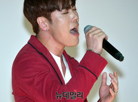 [포토] 원케이 데뷔, 폭발적인 가창력