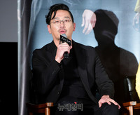 [포토] 저승사자로 스크린 복귀한 하정우