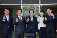 [포토] 베트남 LG생활건강 공장 찾은 홍준표