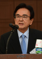 [포토] 월례토론회 개회사하는 김윤형 상근부회장