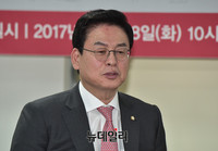 [포토] 축사하는 자유한국당 정우택 원내대표