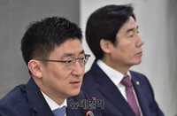 [포토] 발언 하는 바른정당 김세연 원내대표 권한대행 겸 정책위의장