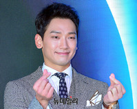 [포토] 3년만에 '깡'으로 돌아온 비