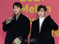 [포토] 멜로망스, 멜론뮤직어워드 인디상 수상