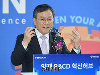 [포토] 양재 R&CD허브센터 개관식 참석한 신성철 카이스트 총장