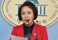 [포토] 文정권 공영방송 장악시도 관련 논평발표하는 이숙연 부대변인