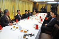 [포토] 회동 갖는 평화개혁연대-구당초 소속 의원들