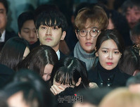 [포토] 샤이니 종현 마지막 가는 길, 배웅하는 SM 동료가수들