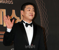 [포토] 안재홍 '신인상 받았어요'