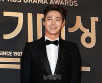 [포토] 이태환, 여심 녹이는 부드러운 미소