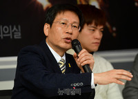 [포토] 대책수립 요구하는 김환균 언론노조위원장