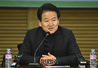 [포토] 모두발언 하는 정동영 국민의당 의원