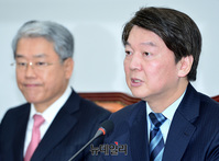 [포토] 안철수 "文정부 최저임금 인상, 서민 옥죄고 있는 것"