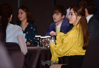 [포토] 물병 따는 양정원