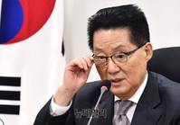 [포토] 국민의당지키기 원외지역위원장 워크숍 참석한 박지원 의원