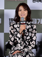 [포토] 1급기밀로 스크린 복귀한 김옥빈