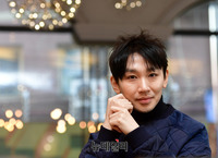 [포토] 뮤지컬 '킹키부츠' 공연 앞둔 배우 김호영