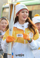 [포토] 서울지역 셋째날 성화봉송 시작한 박기량