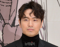 [포토] 성추문 스캔들 후 '리턴'으로 복귀한 이진욱