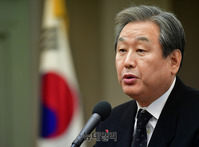 [포토] 위공 박세일 선생 추모세미나서 인사말하는 김무성