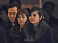 [포토] 국립극장 떠나는 현송월 삼지연관현악단장